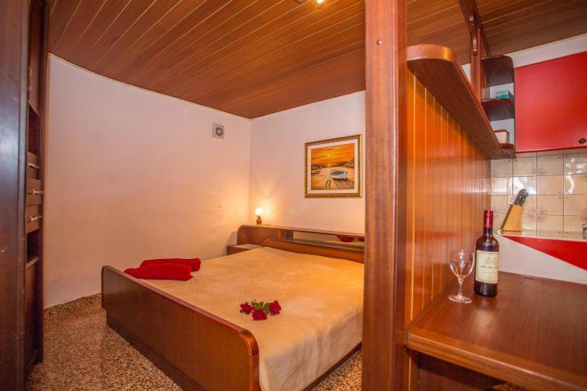 Vila Anita Sumartin Exteriér fotografie